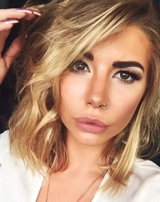 How tall is Olivia Buckland?